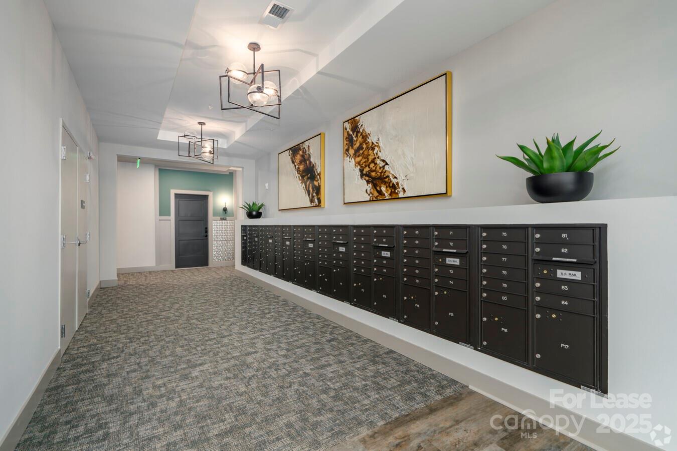 Charlotte, North Carolina 28209, United States, 1 Bedroom Bedrooms, ,1 BathroomBathrooms,Residential,Active,53851