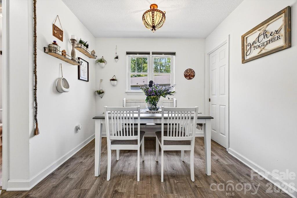 Three Seeds - Residential