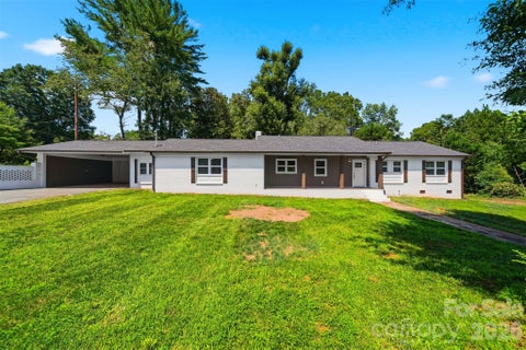 Photo of 908 13th Street NW, Conover, NC 28613 (MLS # 4411974)