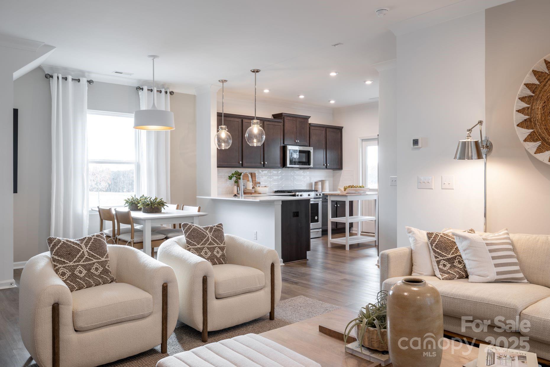 11526 Glasden Road 501