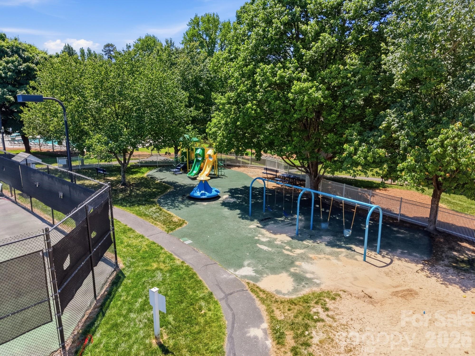 Davis Lake - Residential