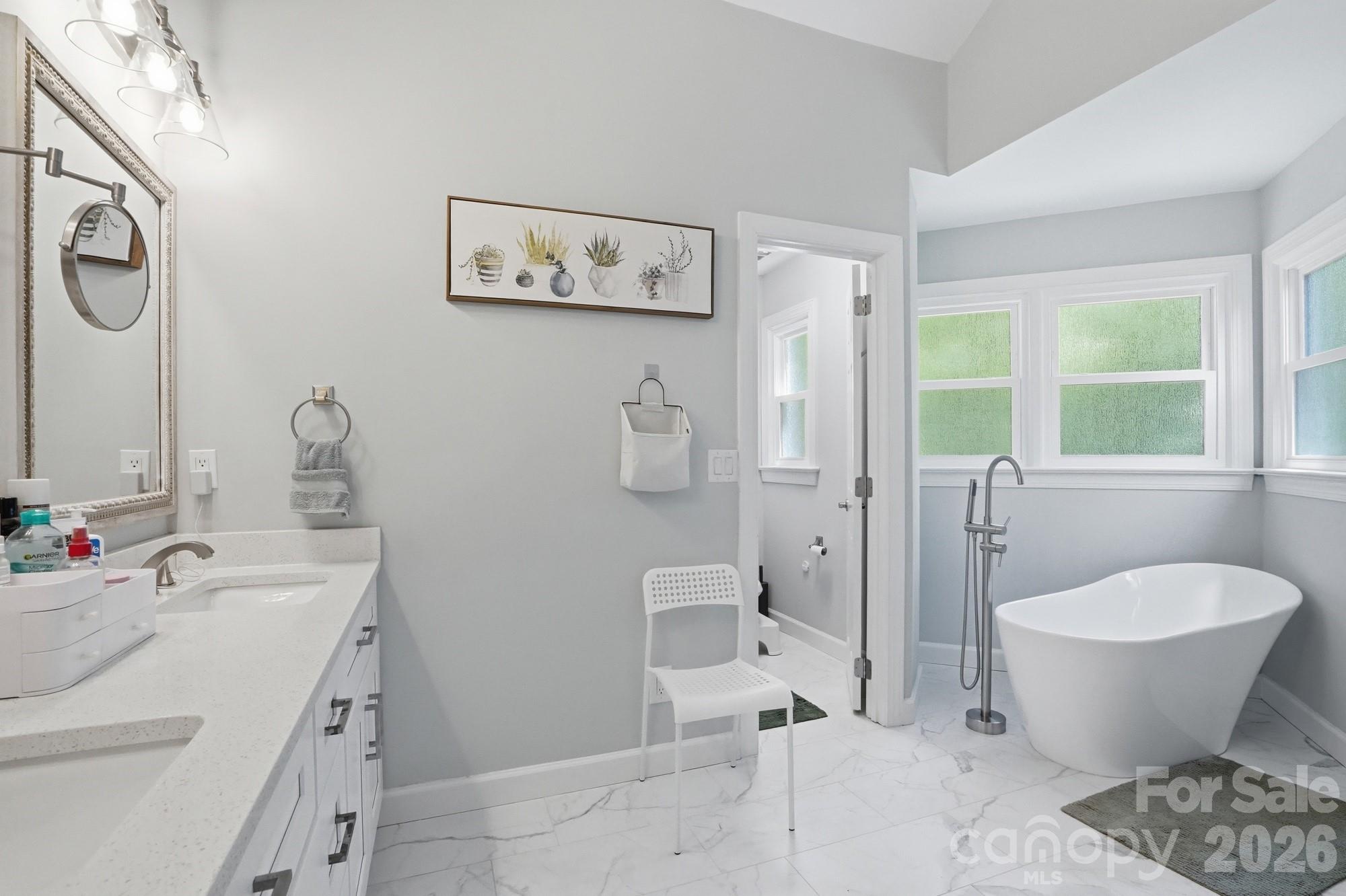Davis Lake - Residential