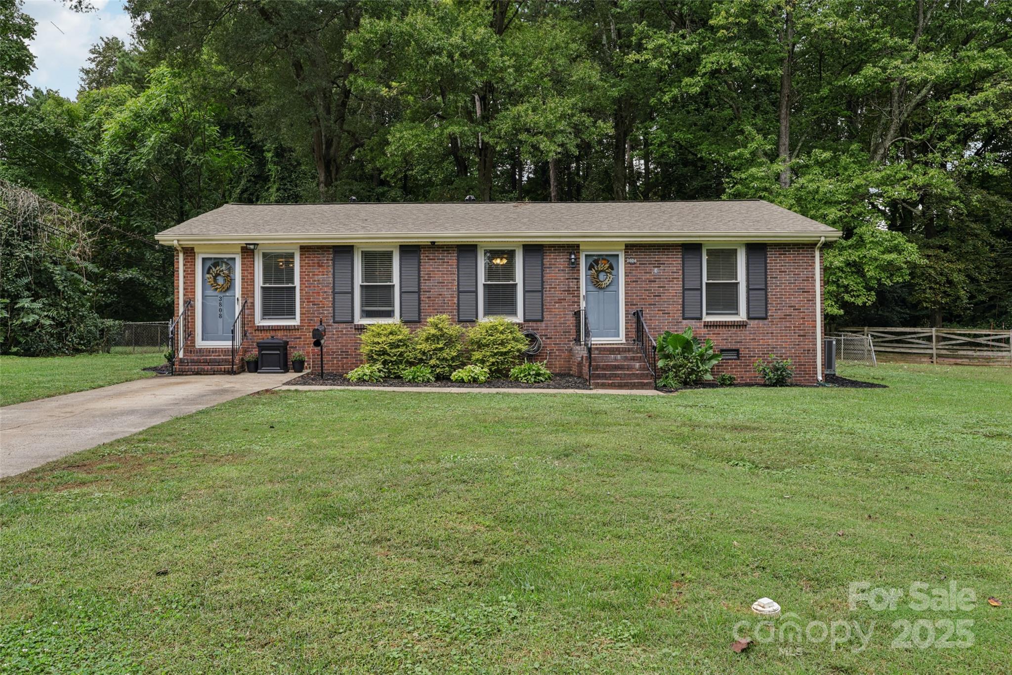 3808 Seaforth Drive