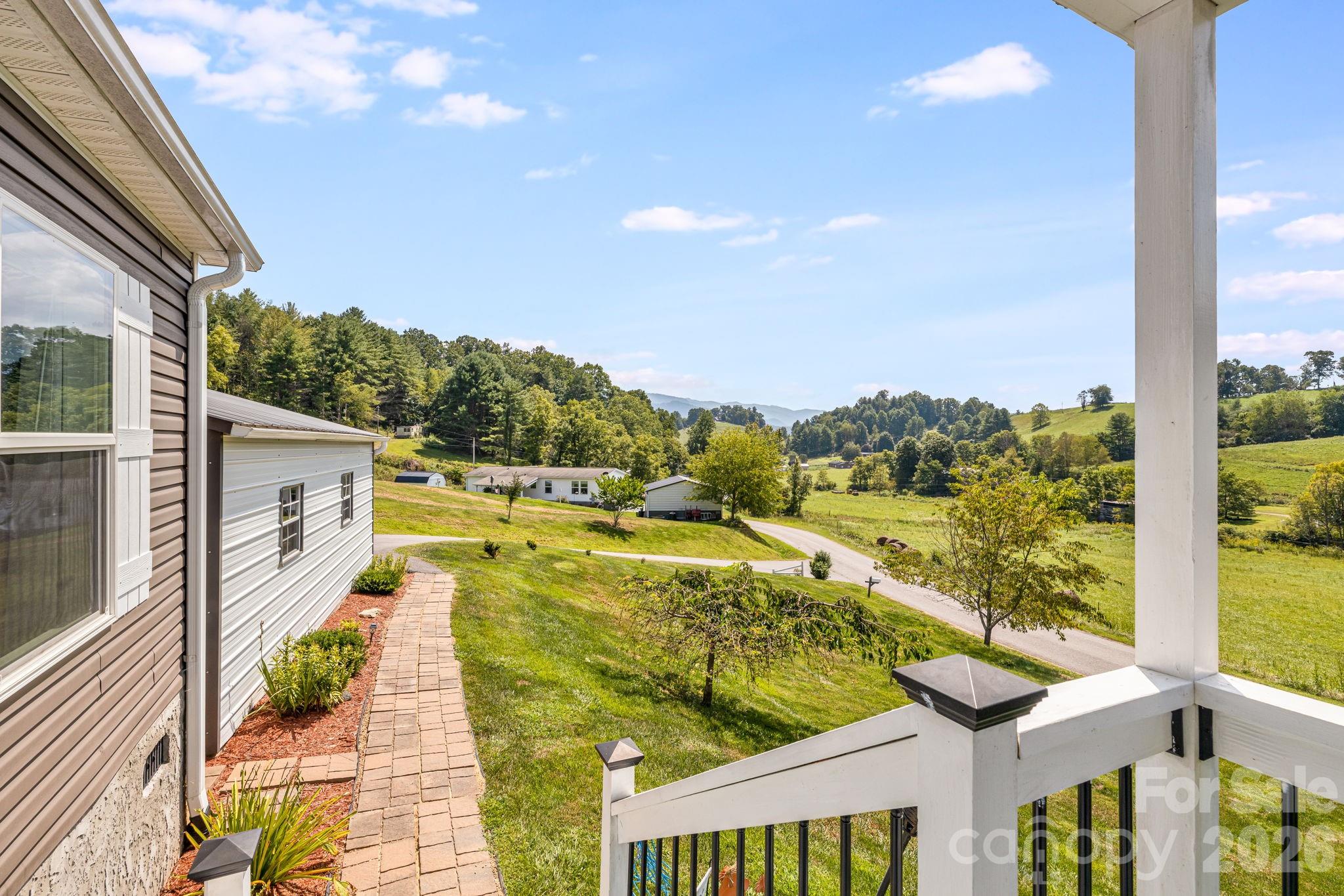 582 John Henry Road
