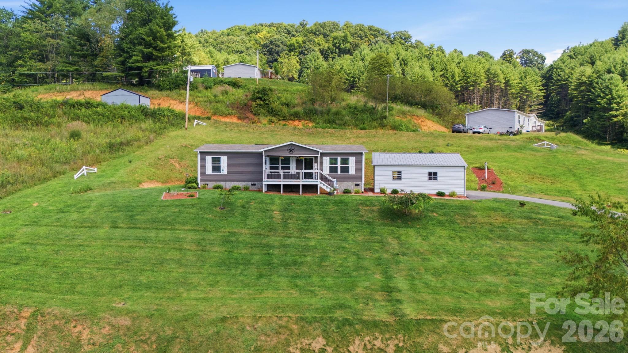 582 John Henry Road