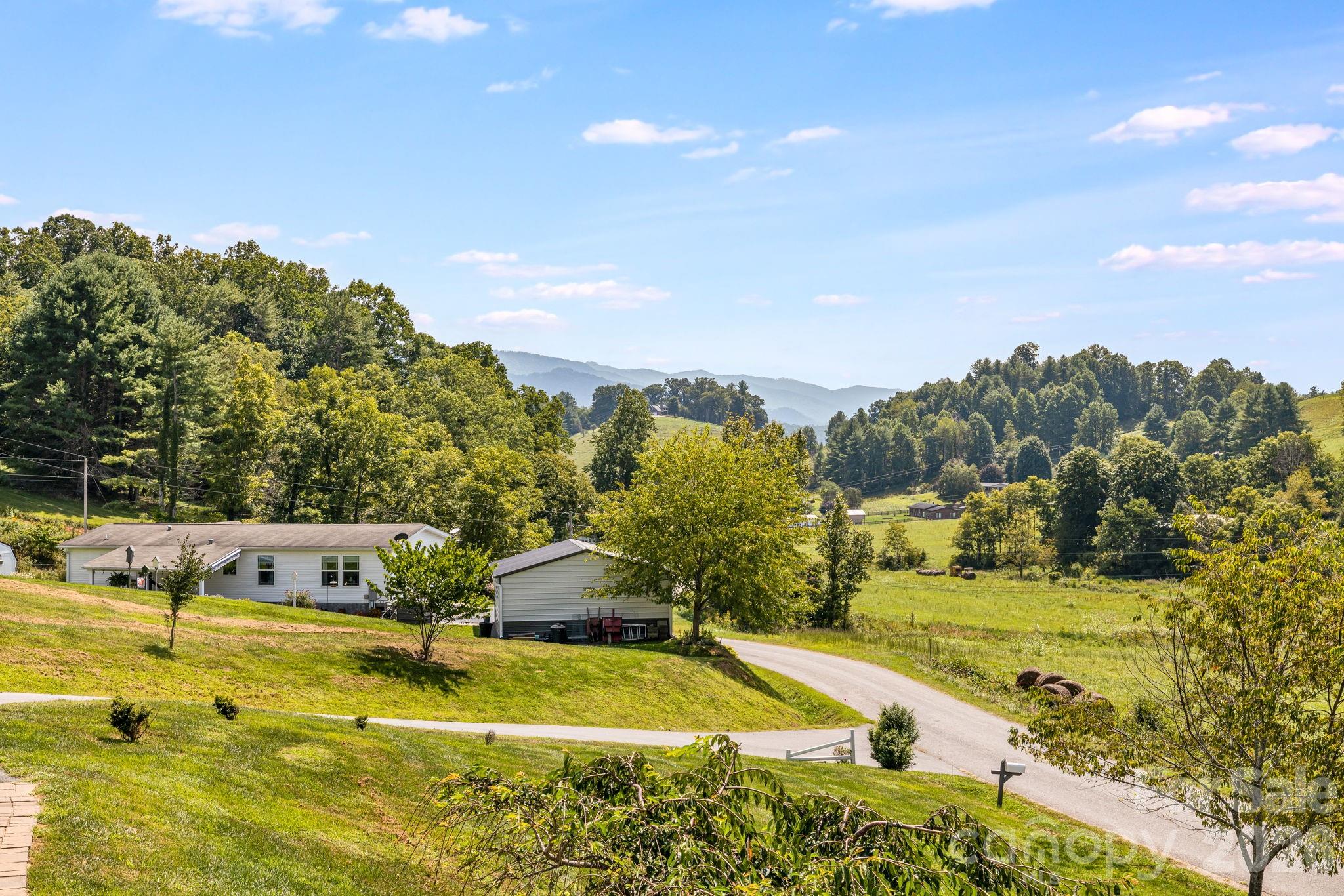 582 John Henry Road