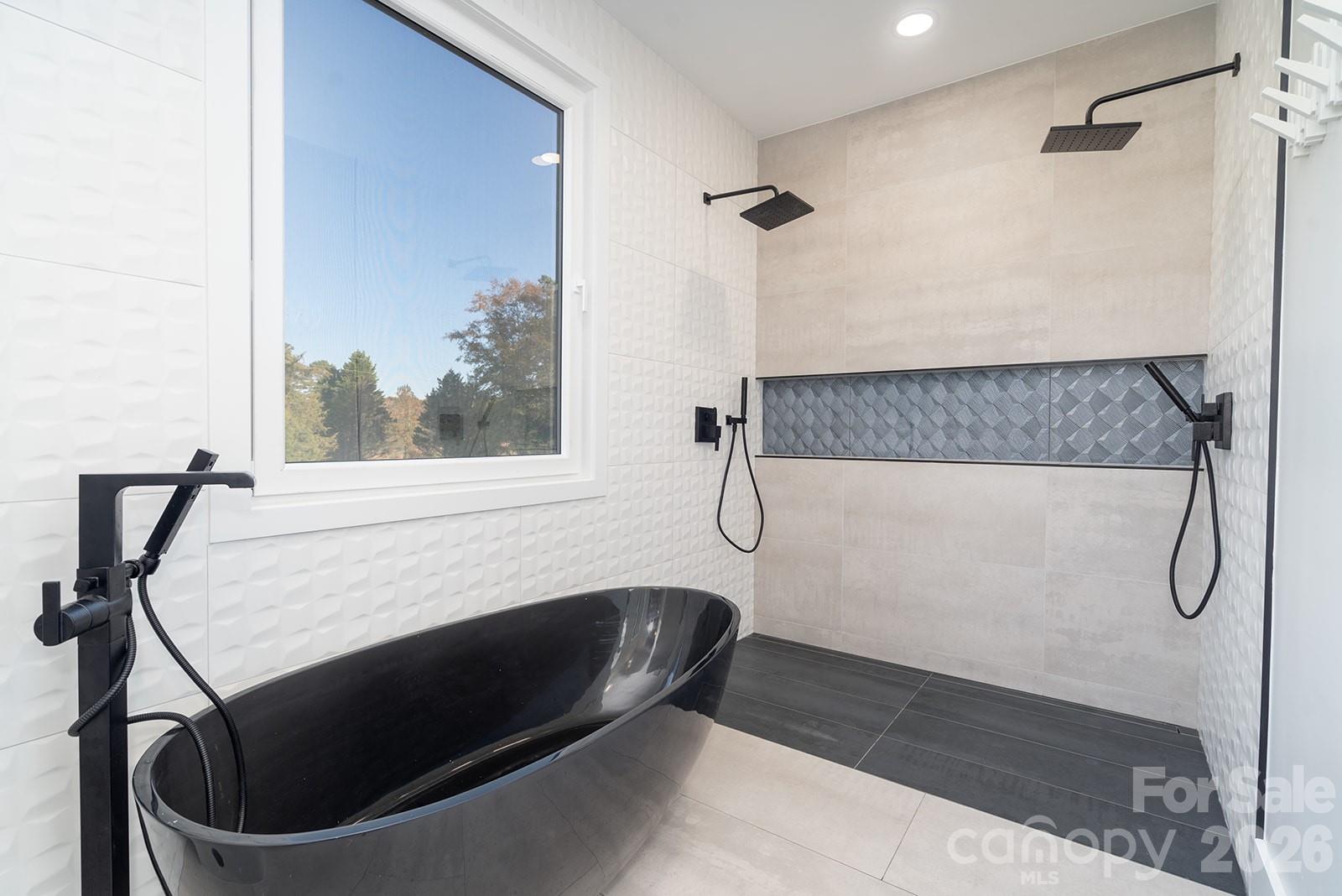 Aero Plantation - Residential