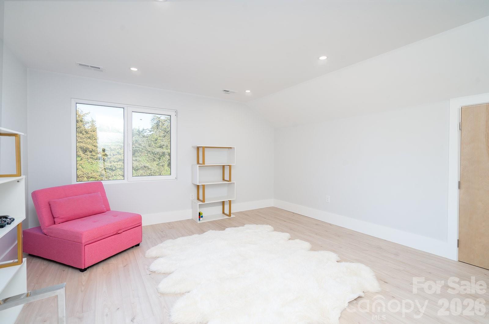 Aero Plantation - Residential