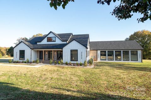 1120 Baron Road Waxhaw NC 28173