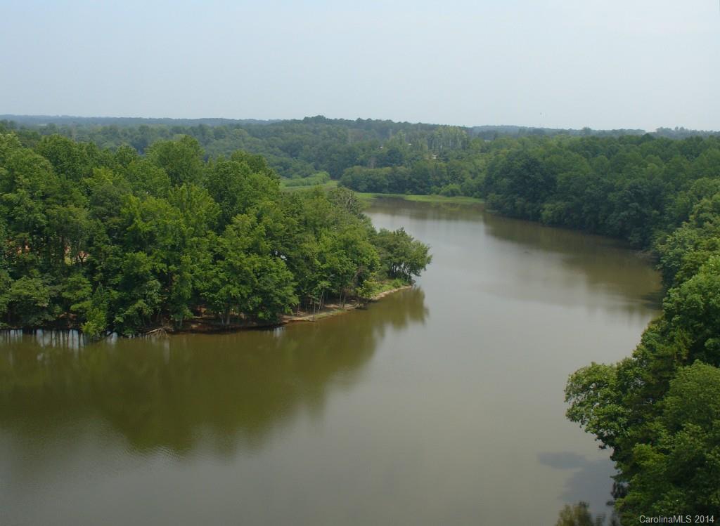 The Vineyards on Lake Wylie - Residential