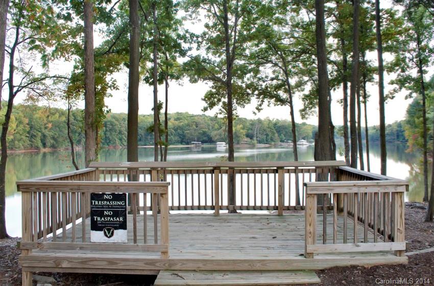 The Vineyards on Lake Wylie - Residential