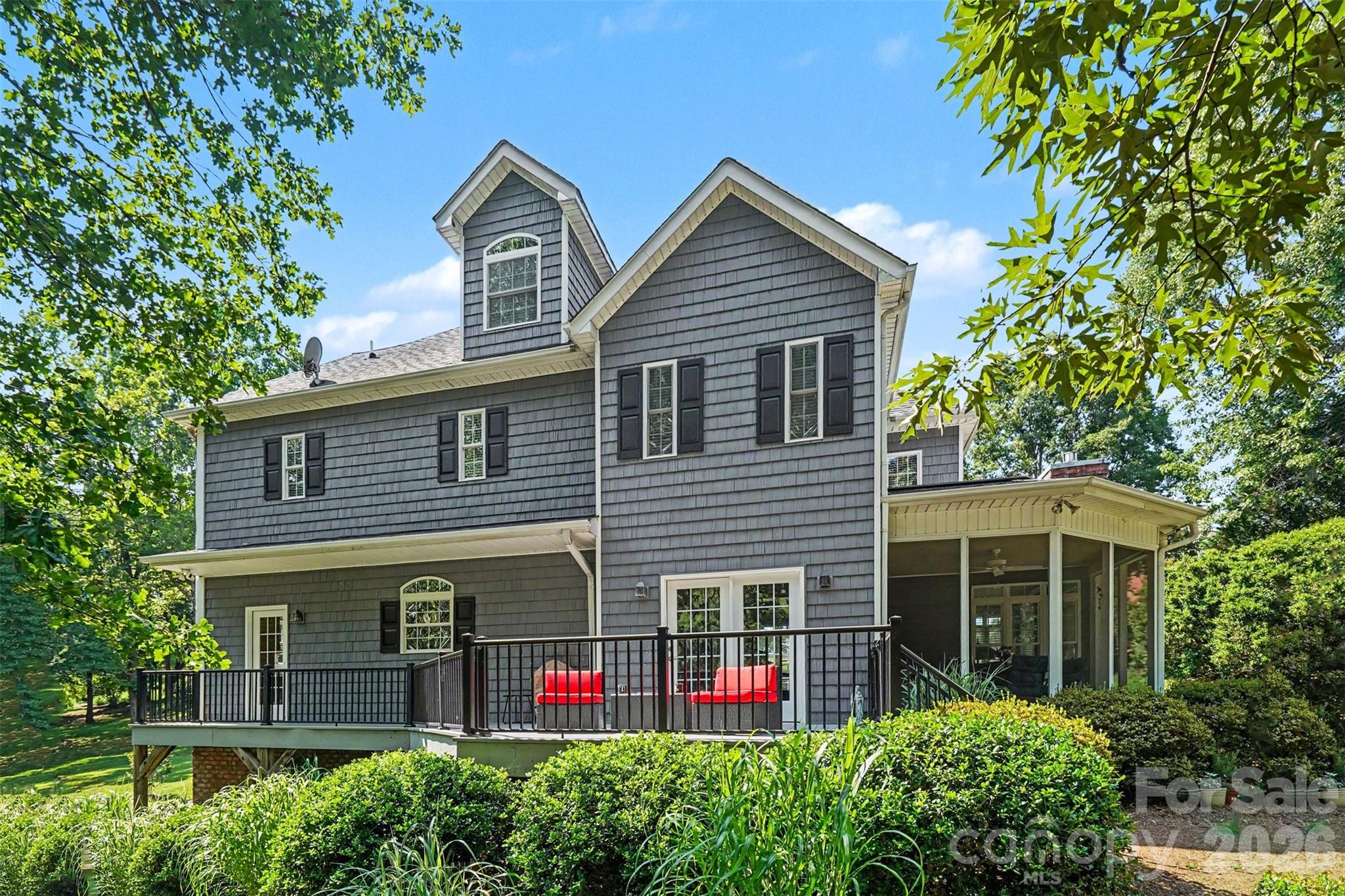162 Twin Lakes Drive