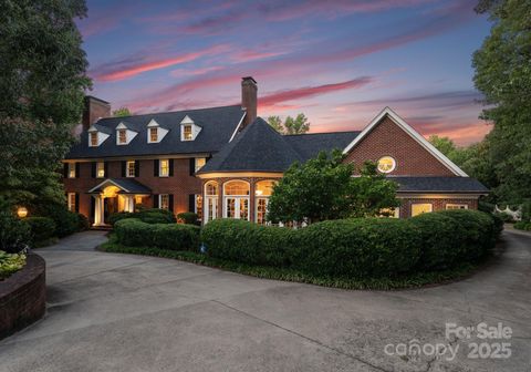 240 21st Avenue Drive NW Hickory NC 28601