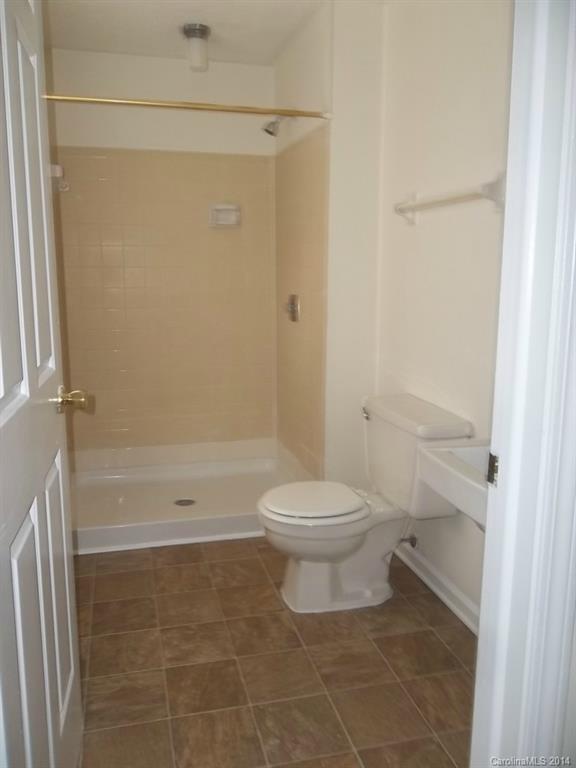 Shadow Lake - Residential Lease