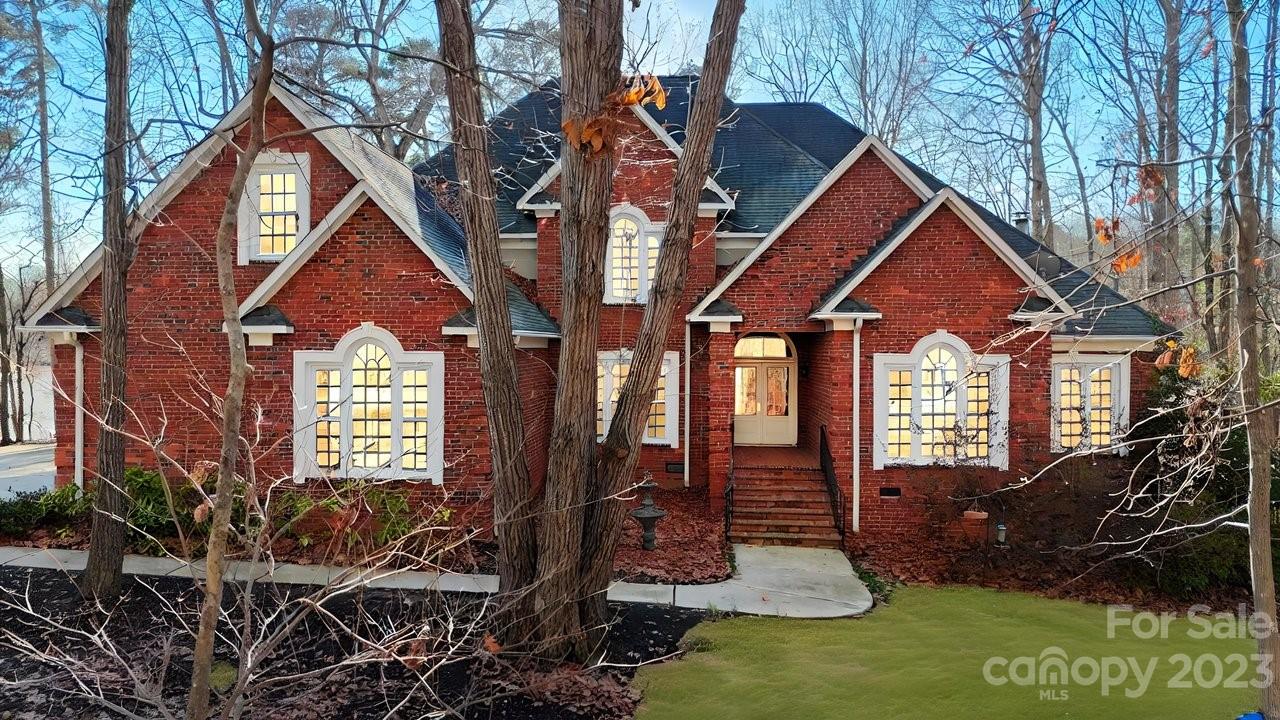 Village Lake - Residential