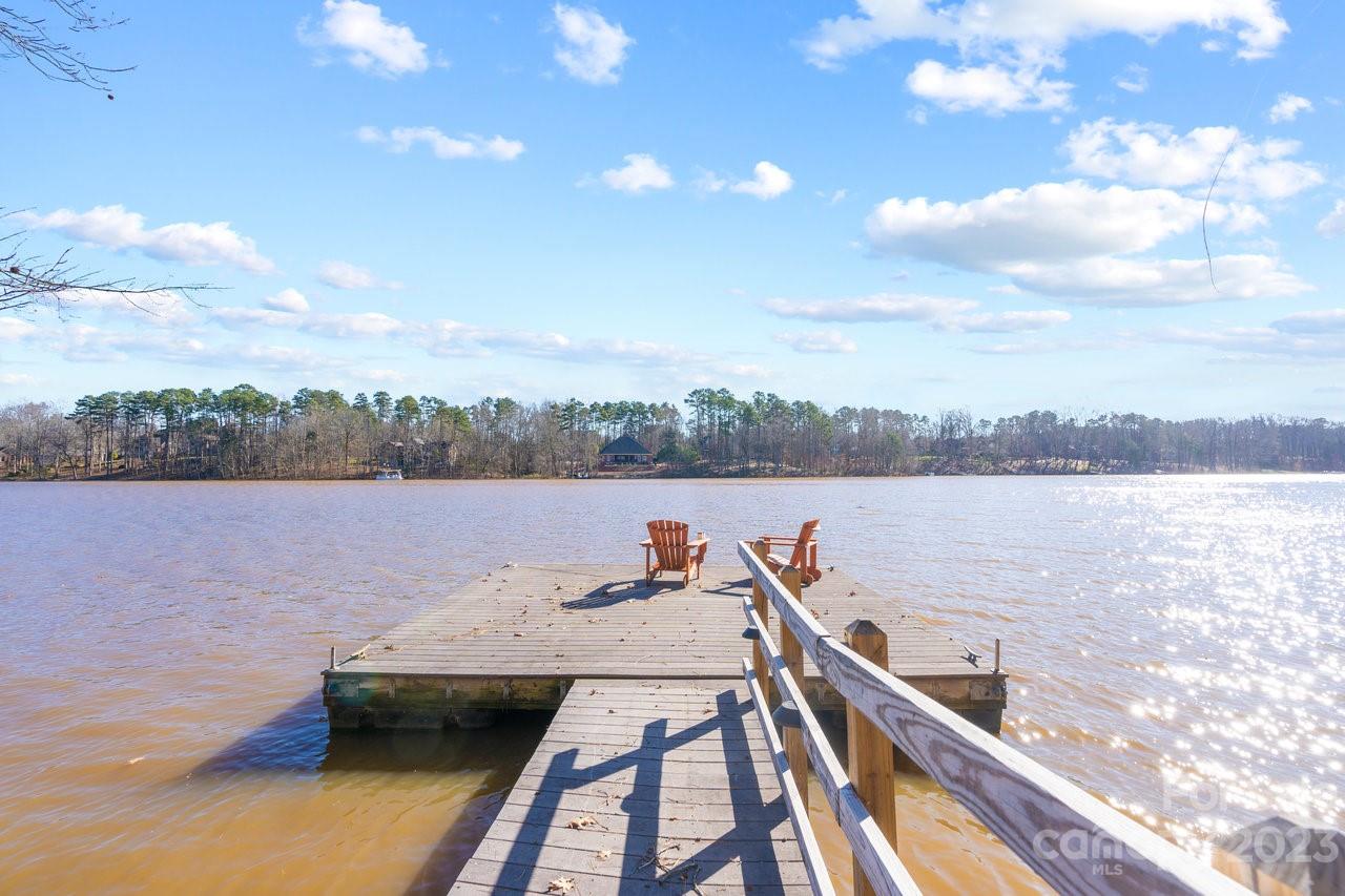 Village Lake - Residential