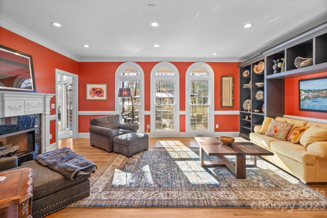 Village Lake - Residential