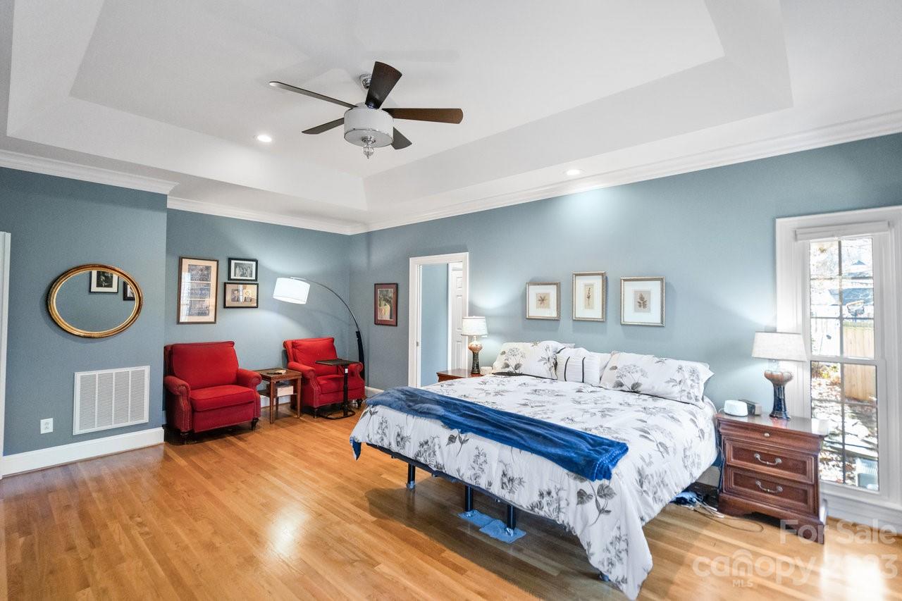 Village Lake - Residential