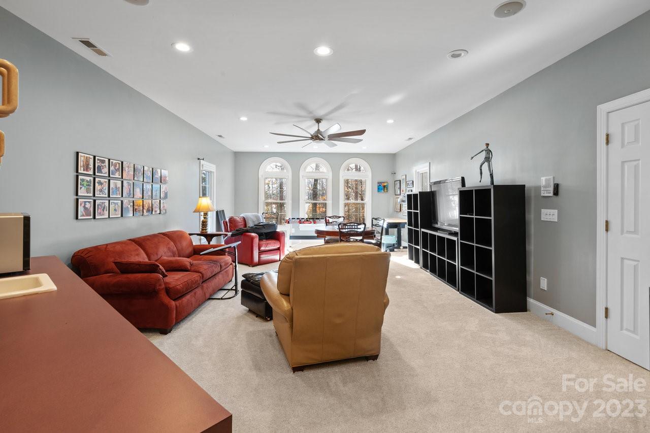 Village Lake - Residential