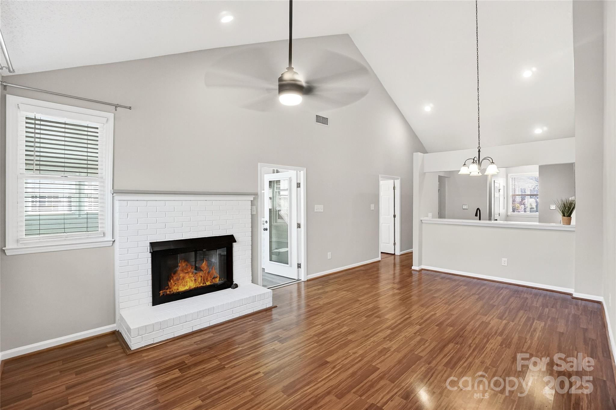 Twin Oaks - Residential