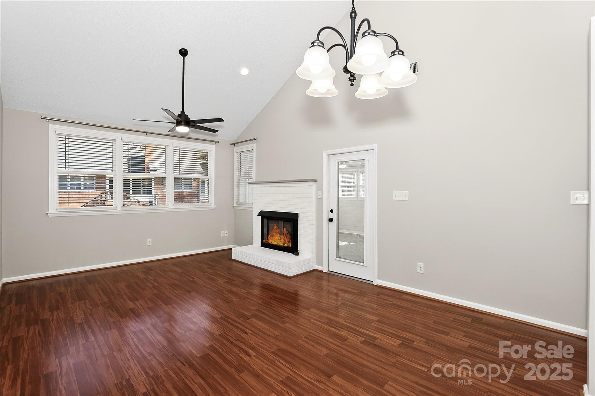 Twin Oaks - Residential