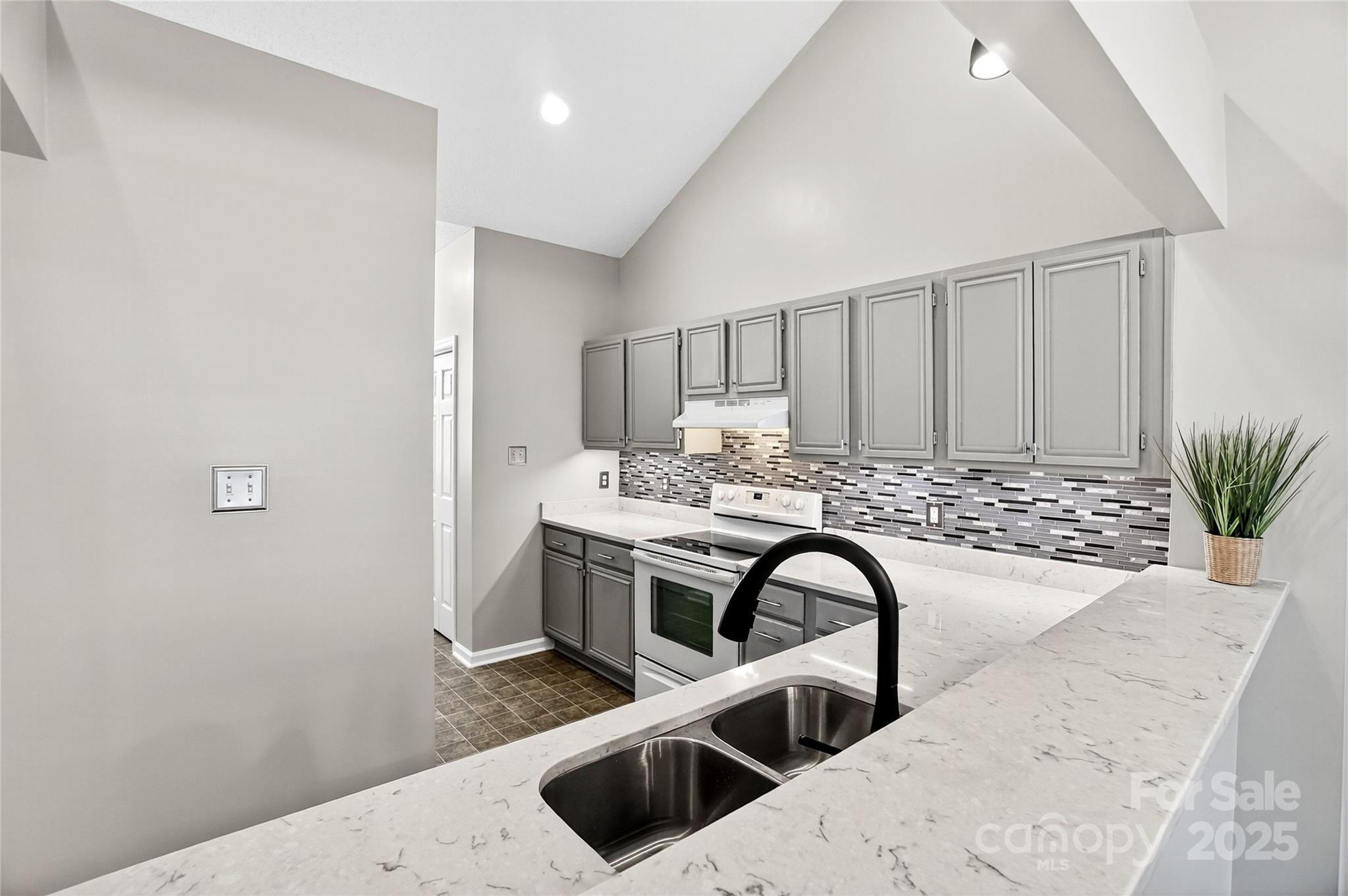 Twin Oaks - Residential