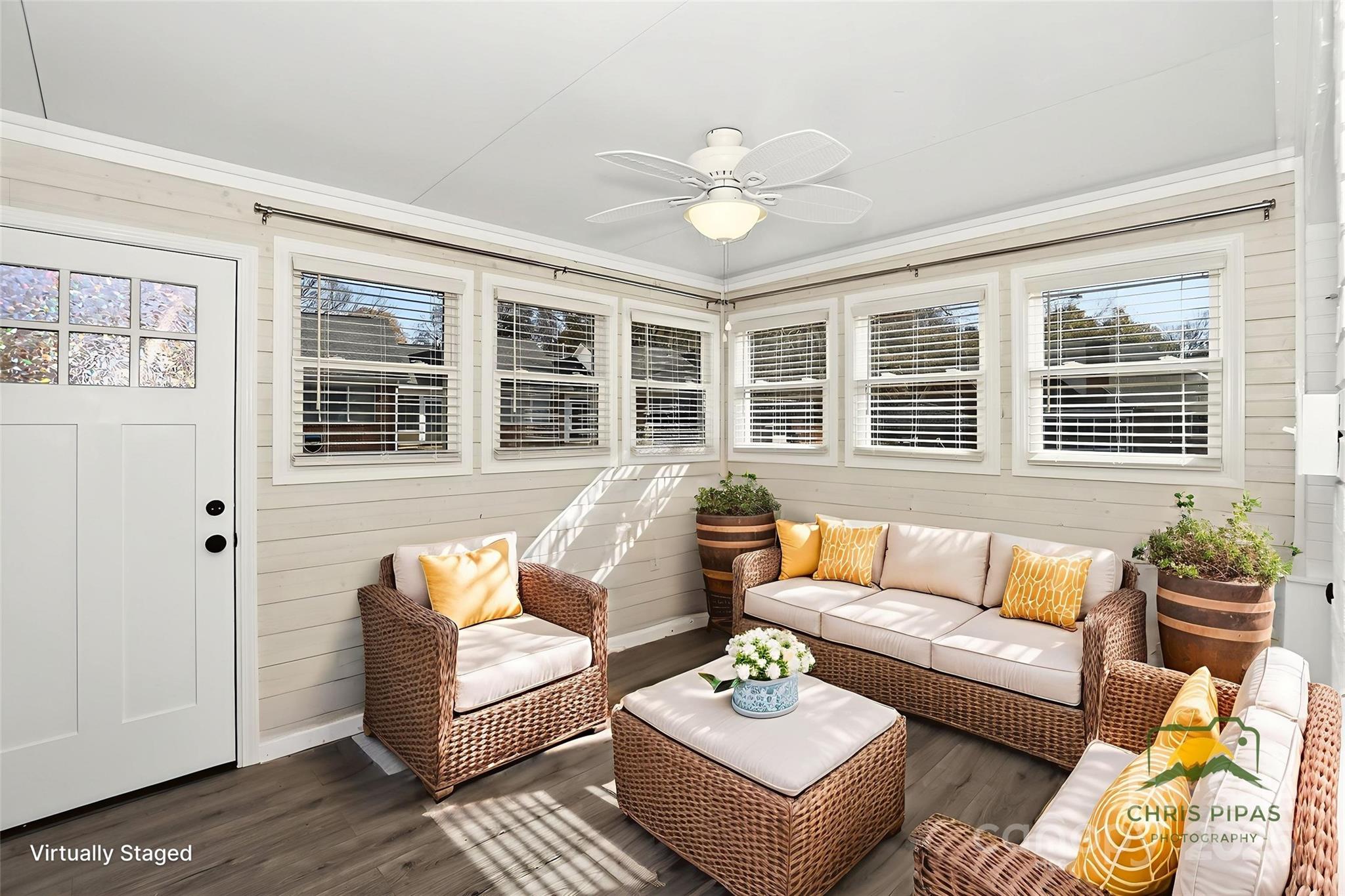 19950 Oak Leaf Circle 19