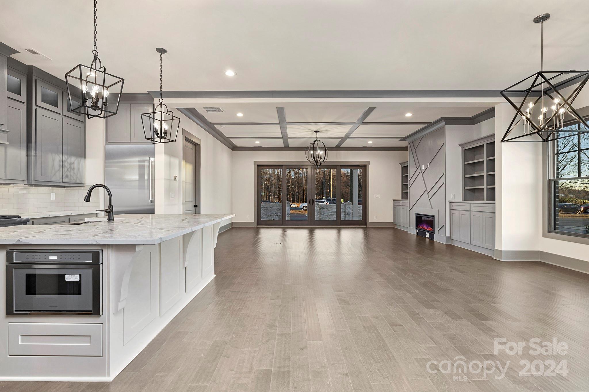 8159 Fairview Road