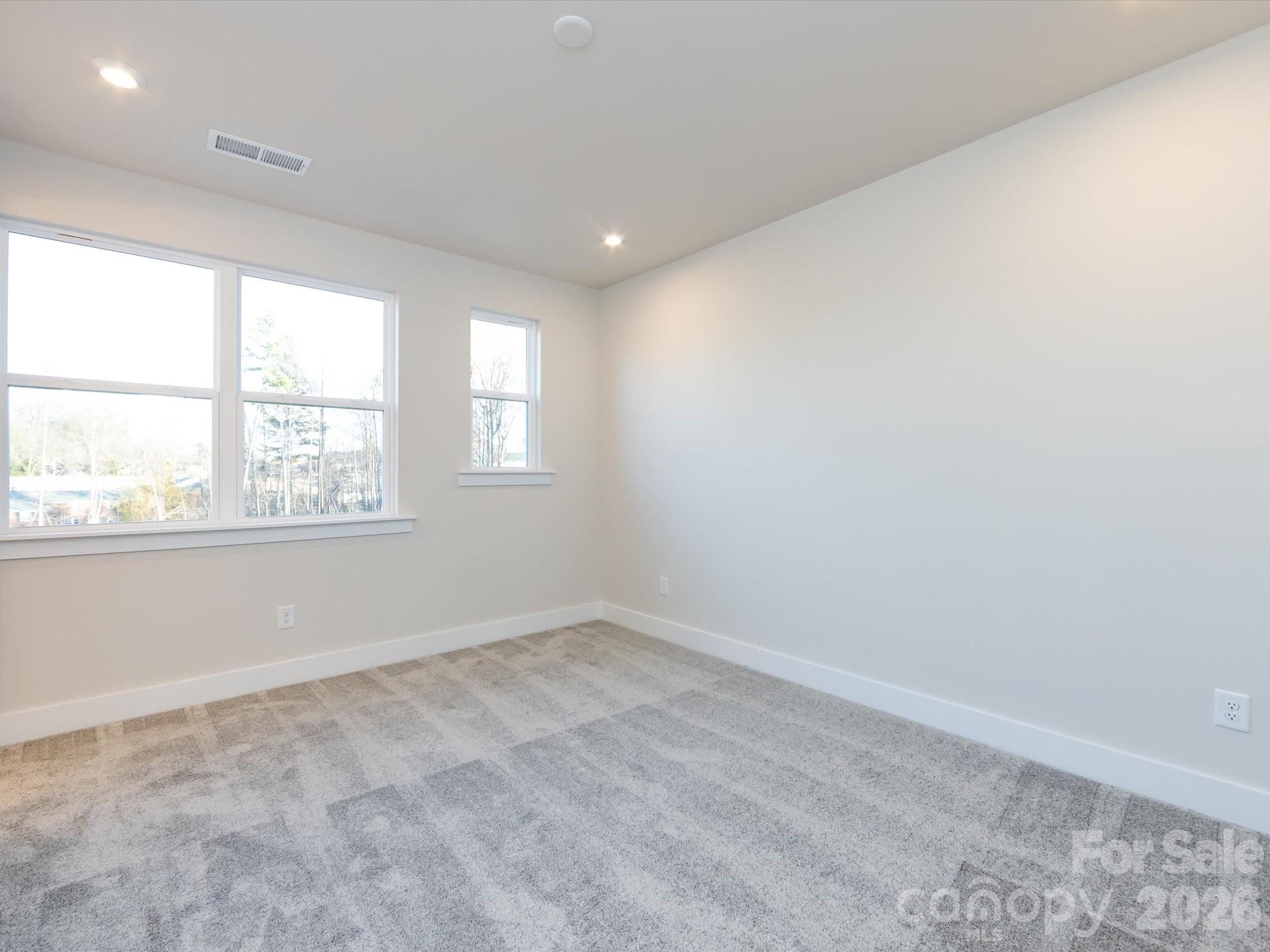 Context at Oakhurst - Residential