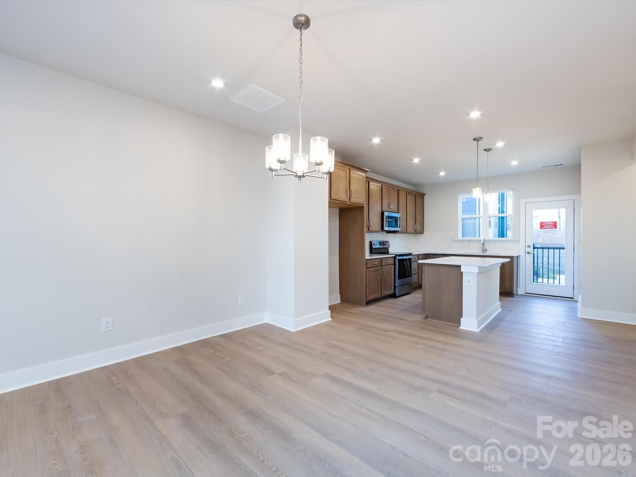 Context at Oakhurst - Residential