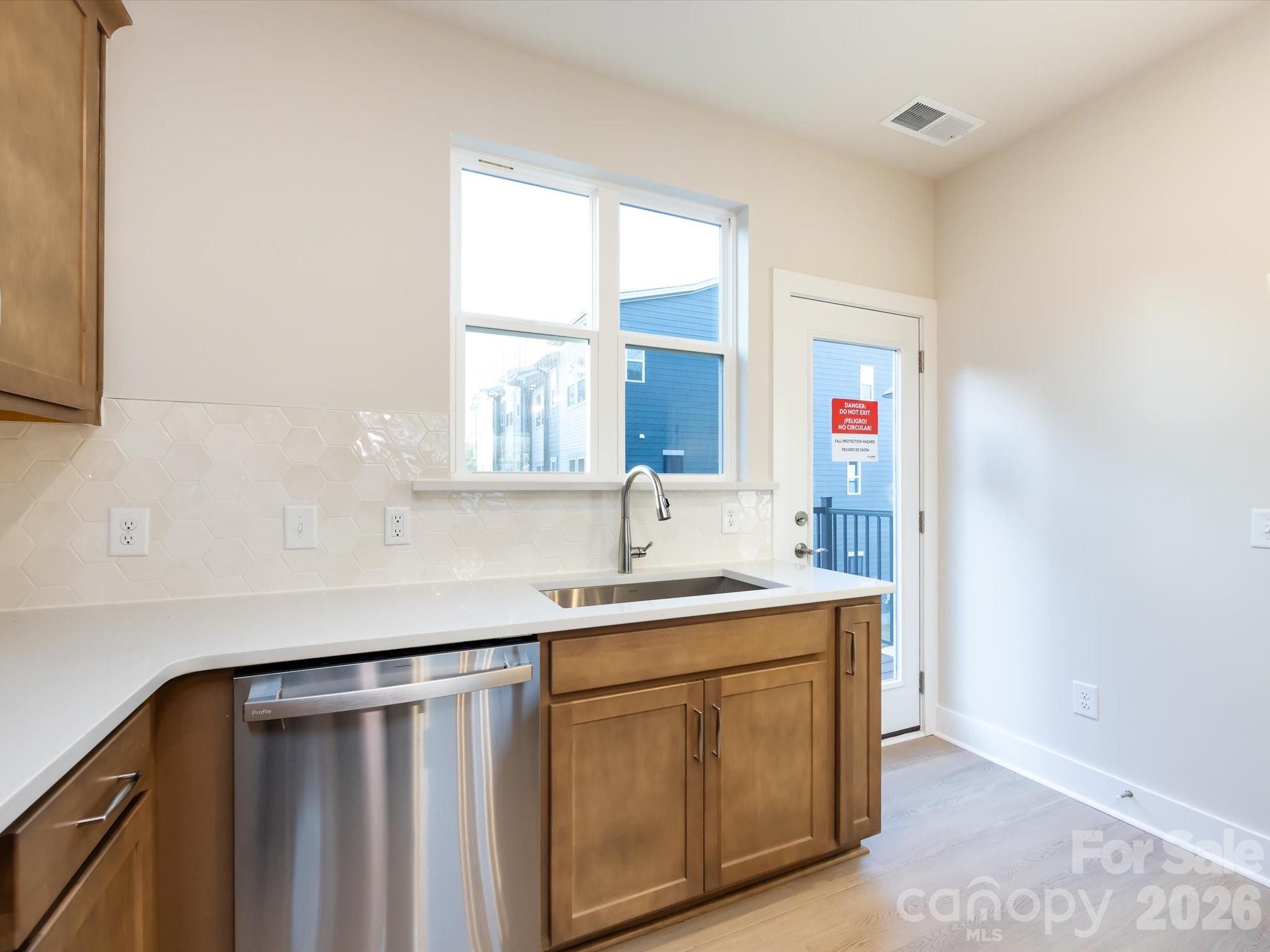 Context at Oakhurst - Residential