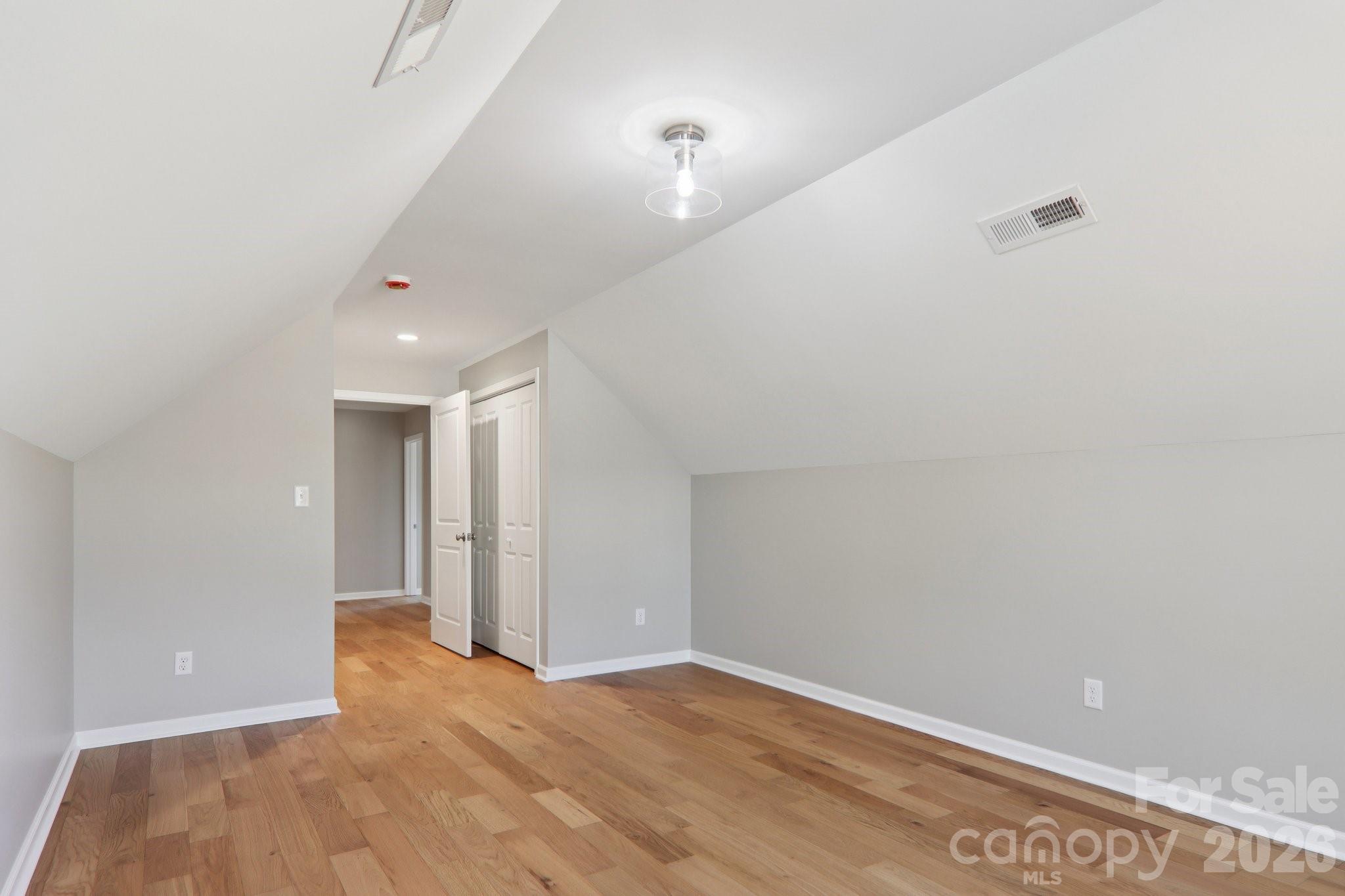 Lincoln Ridge - Residential