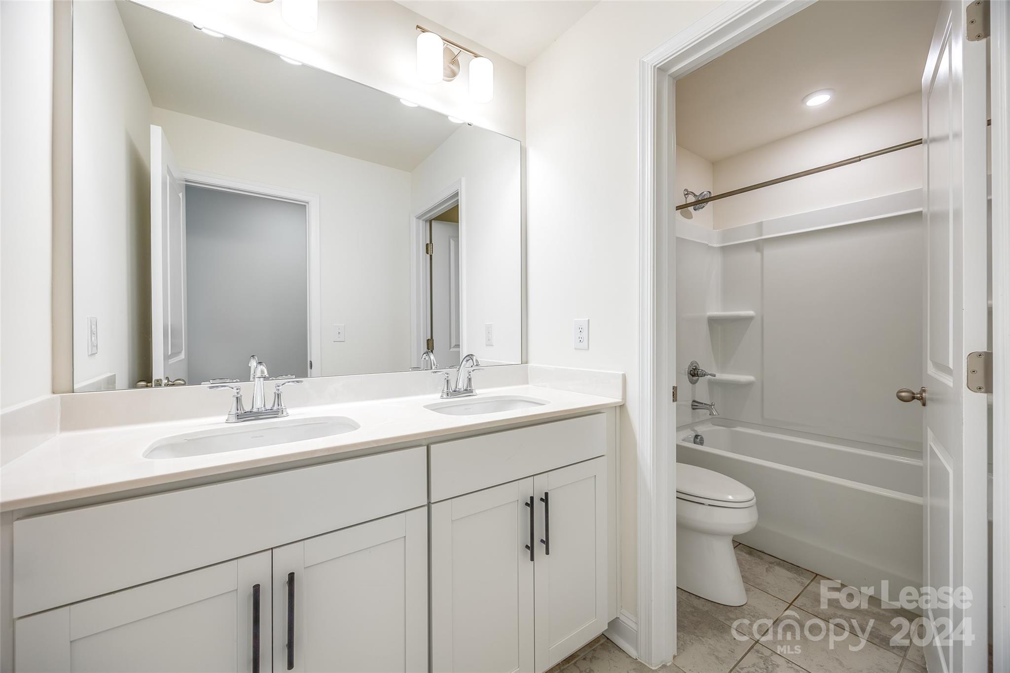 Paddlers Cove - Residential Lease