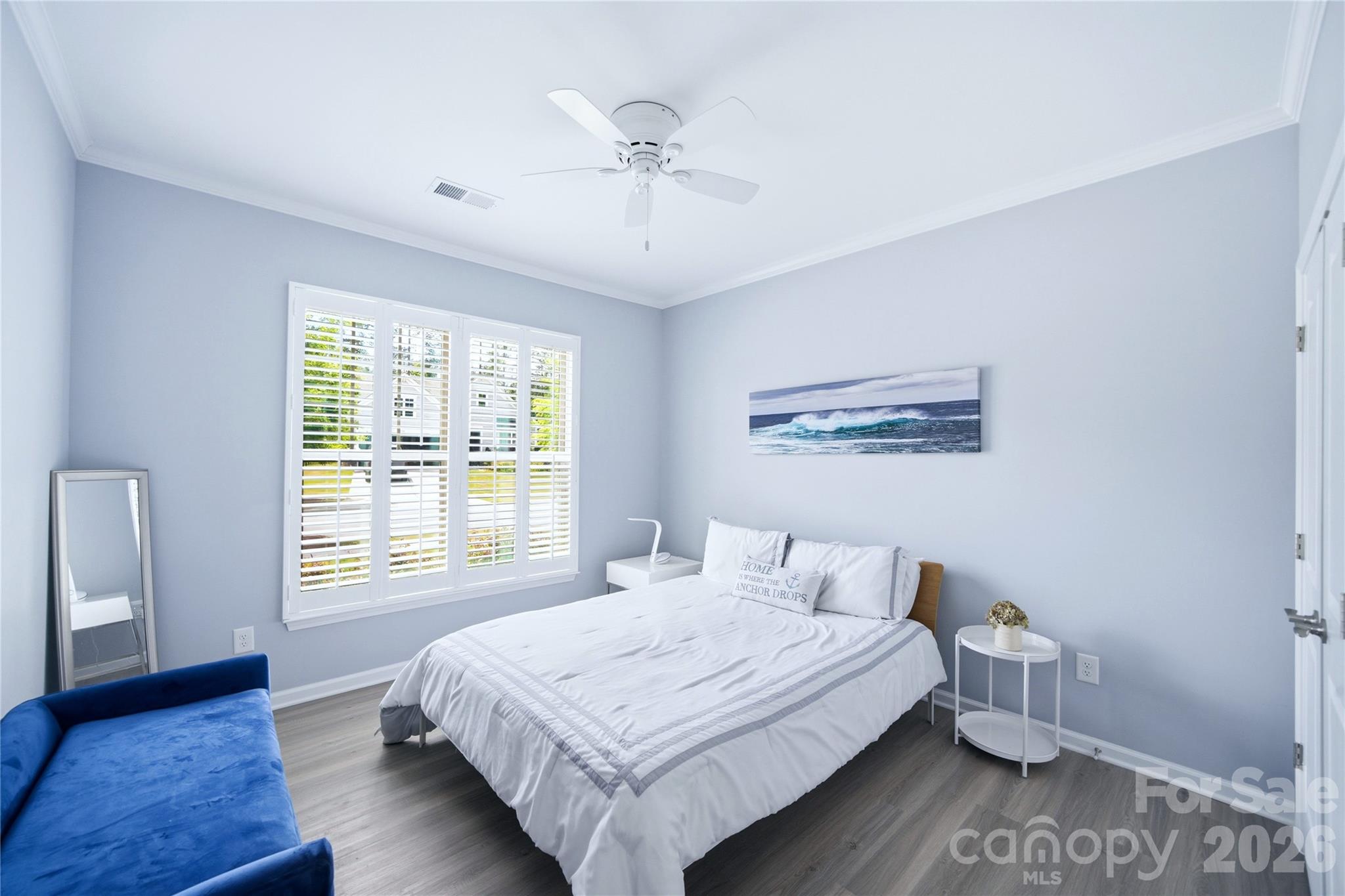 Imagery On Mtn Island - Residential