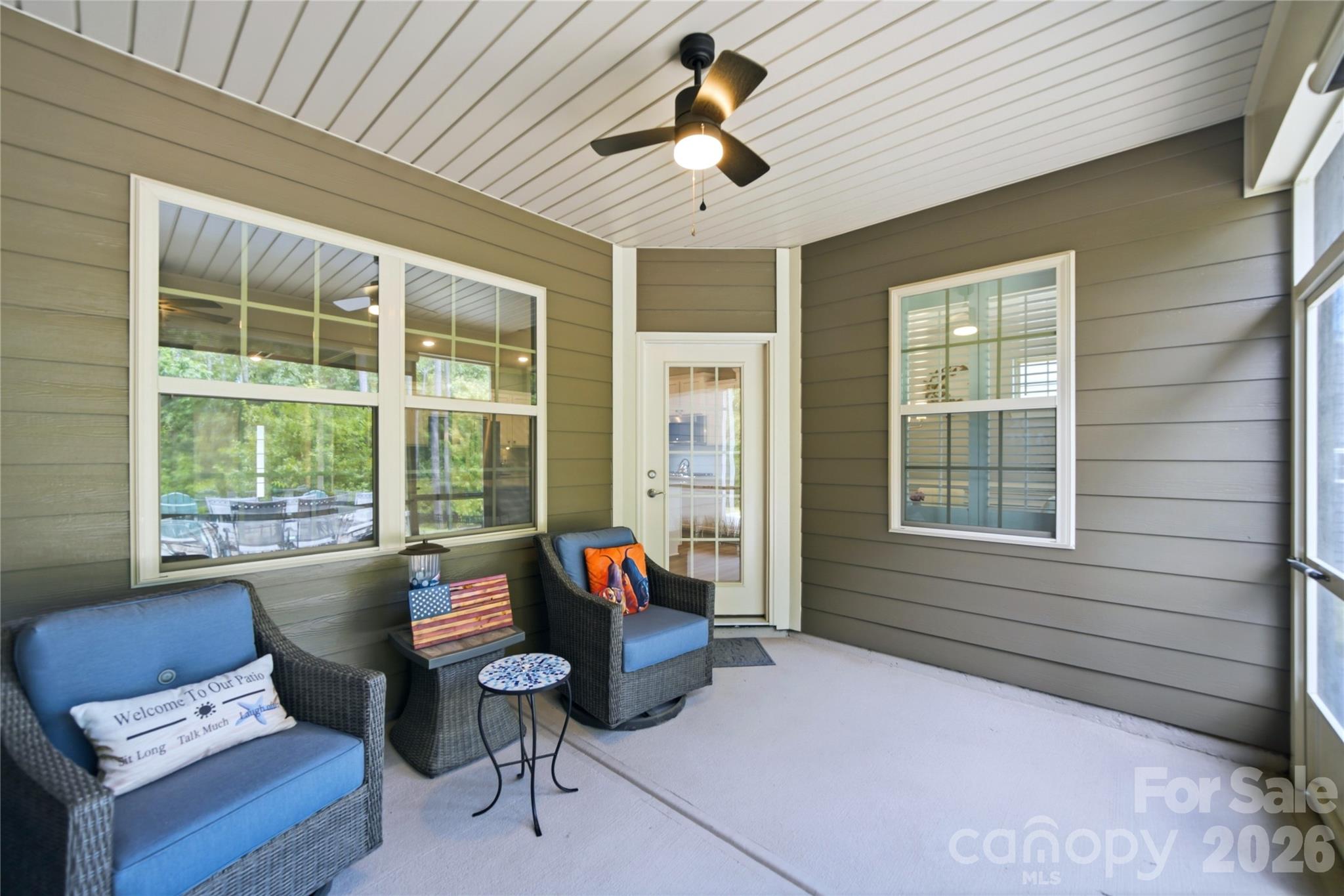 Imagery On Mtn Island - Residential