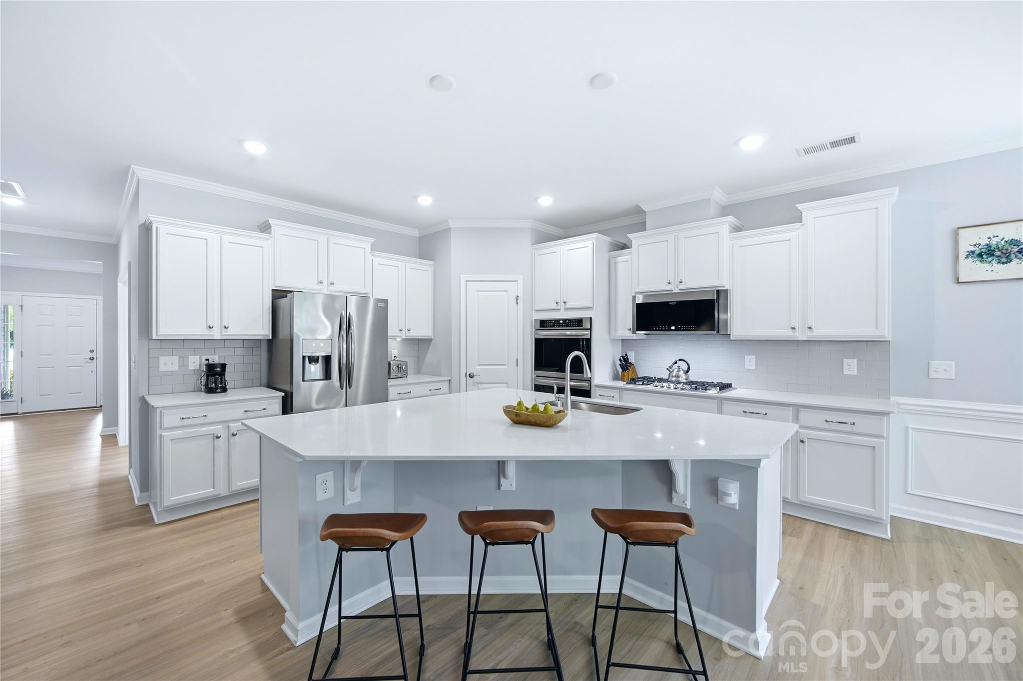 Imagery On Mtn Island - Residential
