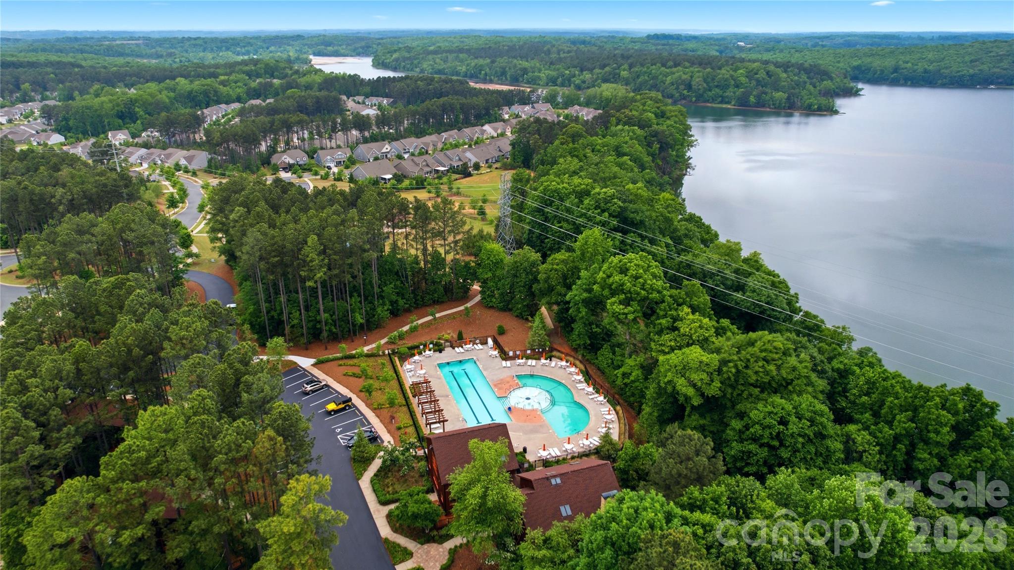 Imagery On Mtn Island - Residential