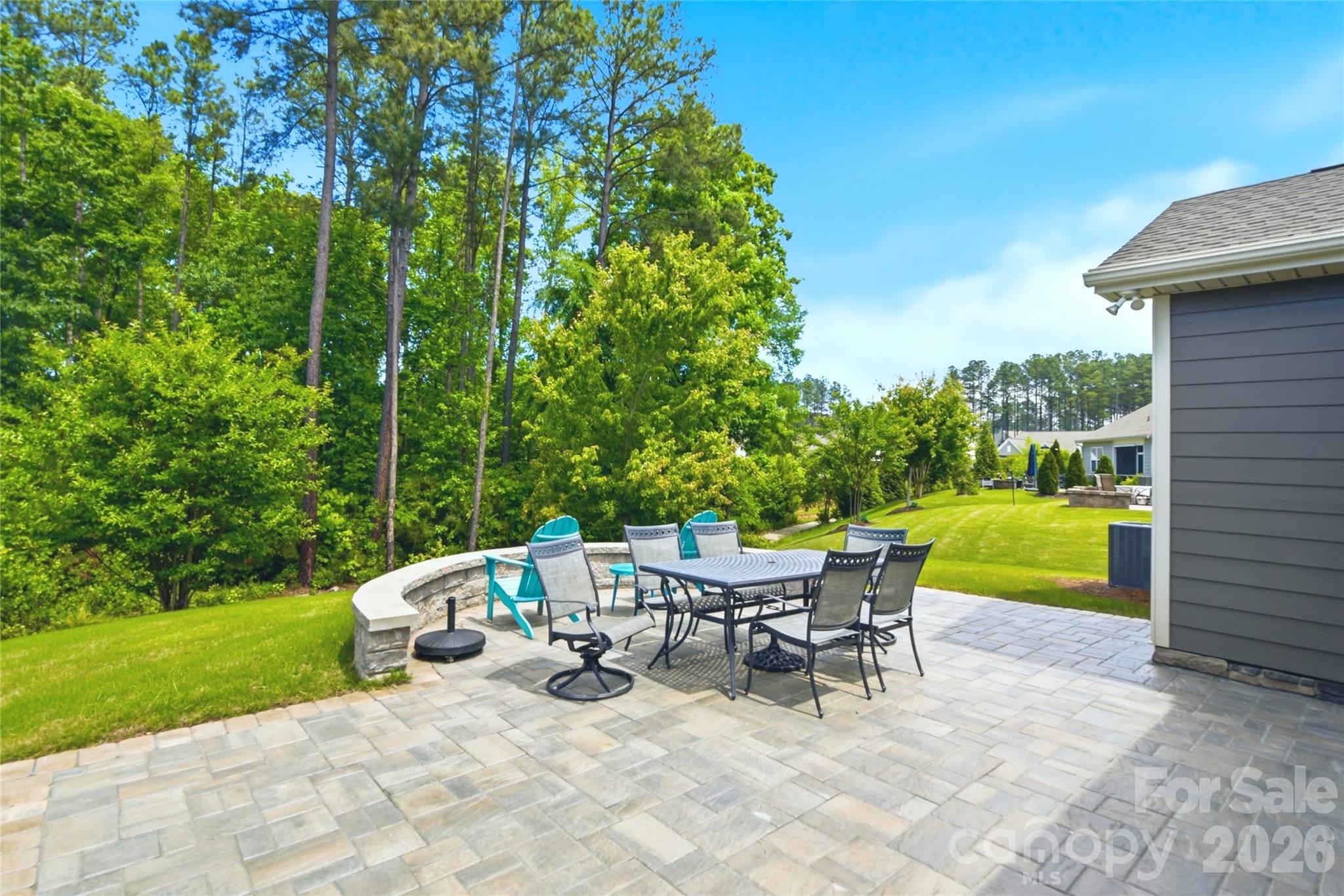 Imagery On Mtn Island - Residential