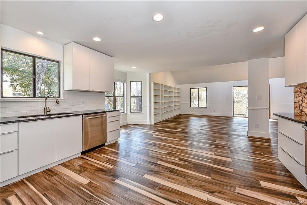 Tega Cay - Residential