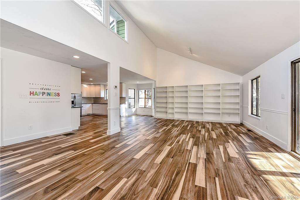 Tega Cay - Residential