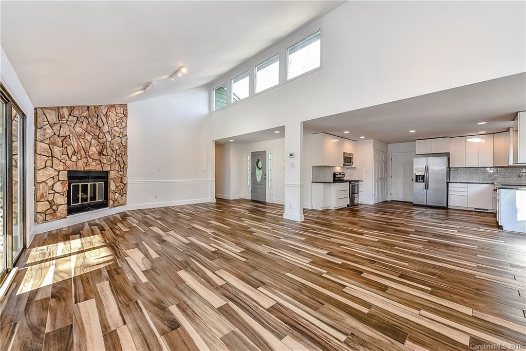 Tega Cay - Residential