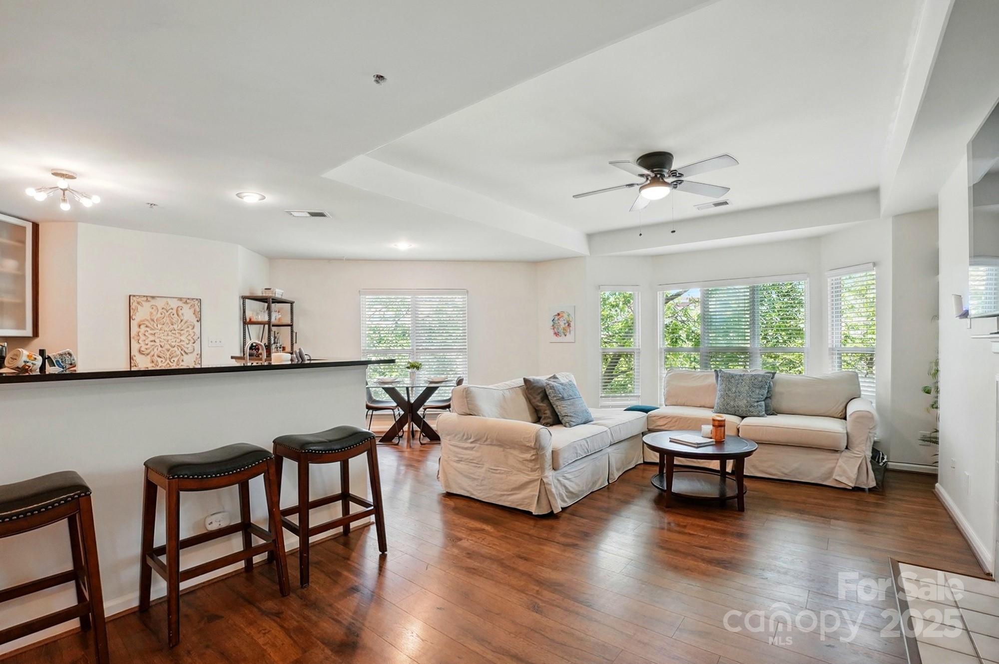 529 N Graham Street 3F