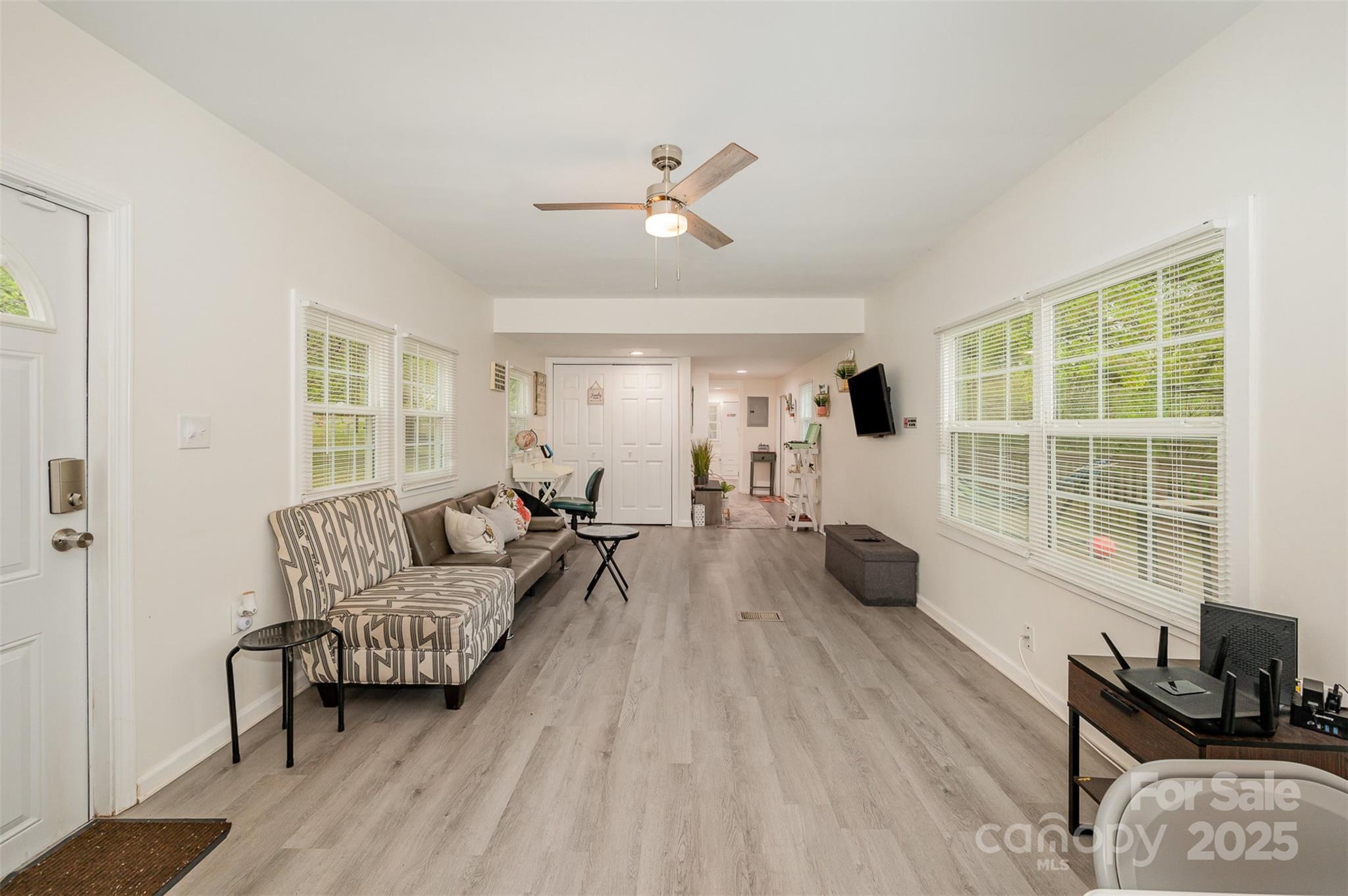 9937 Harwood Lane