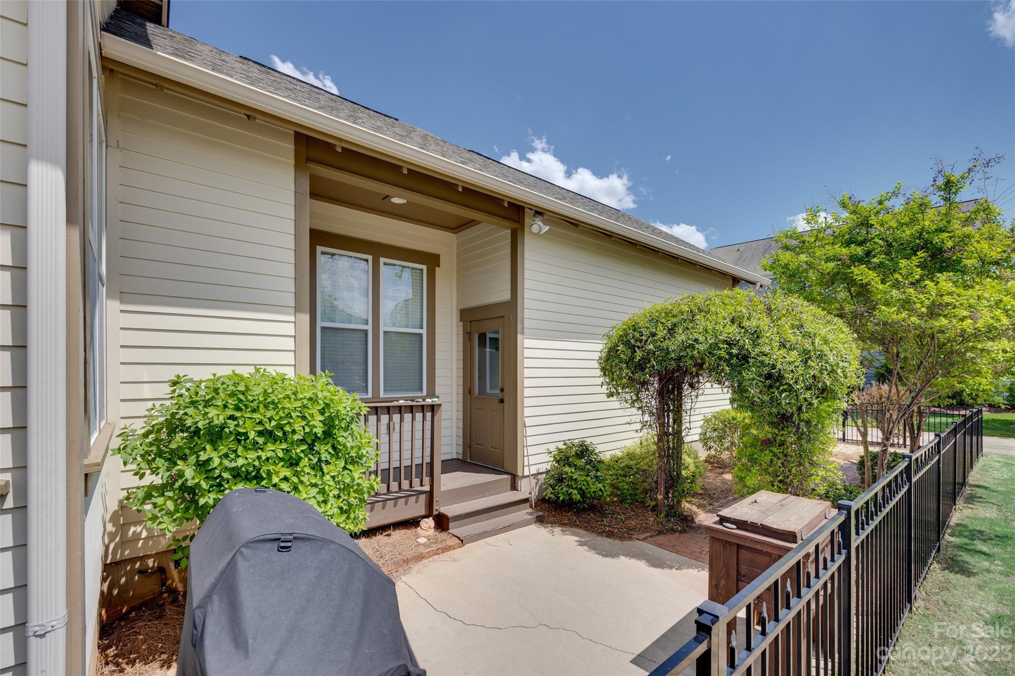 Riverwalk - Residential