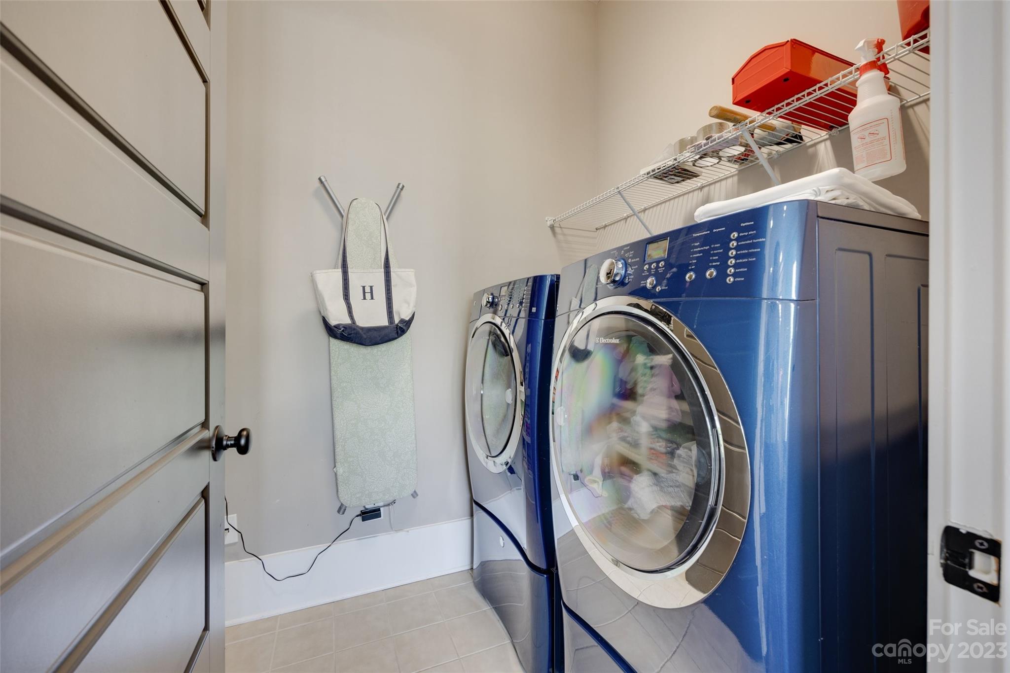 Riverwalk - Residential