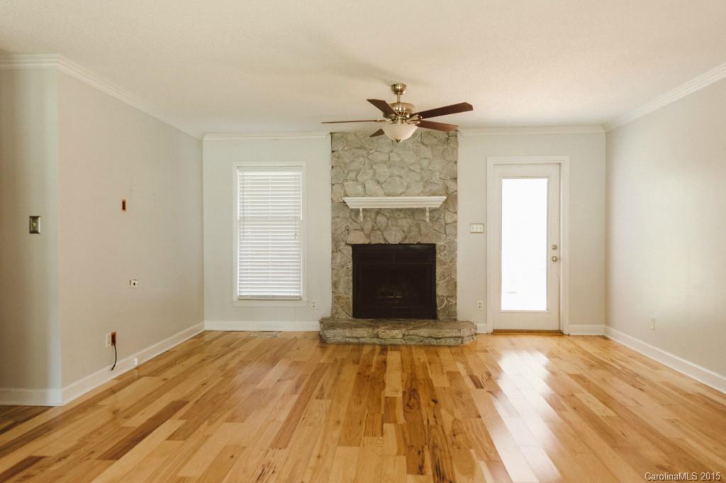 Point Crossing - Residential