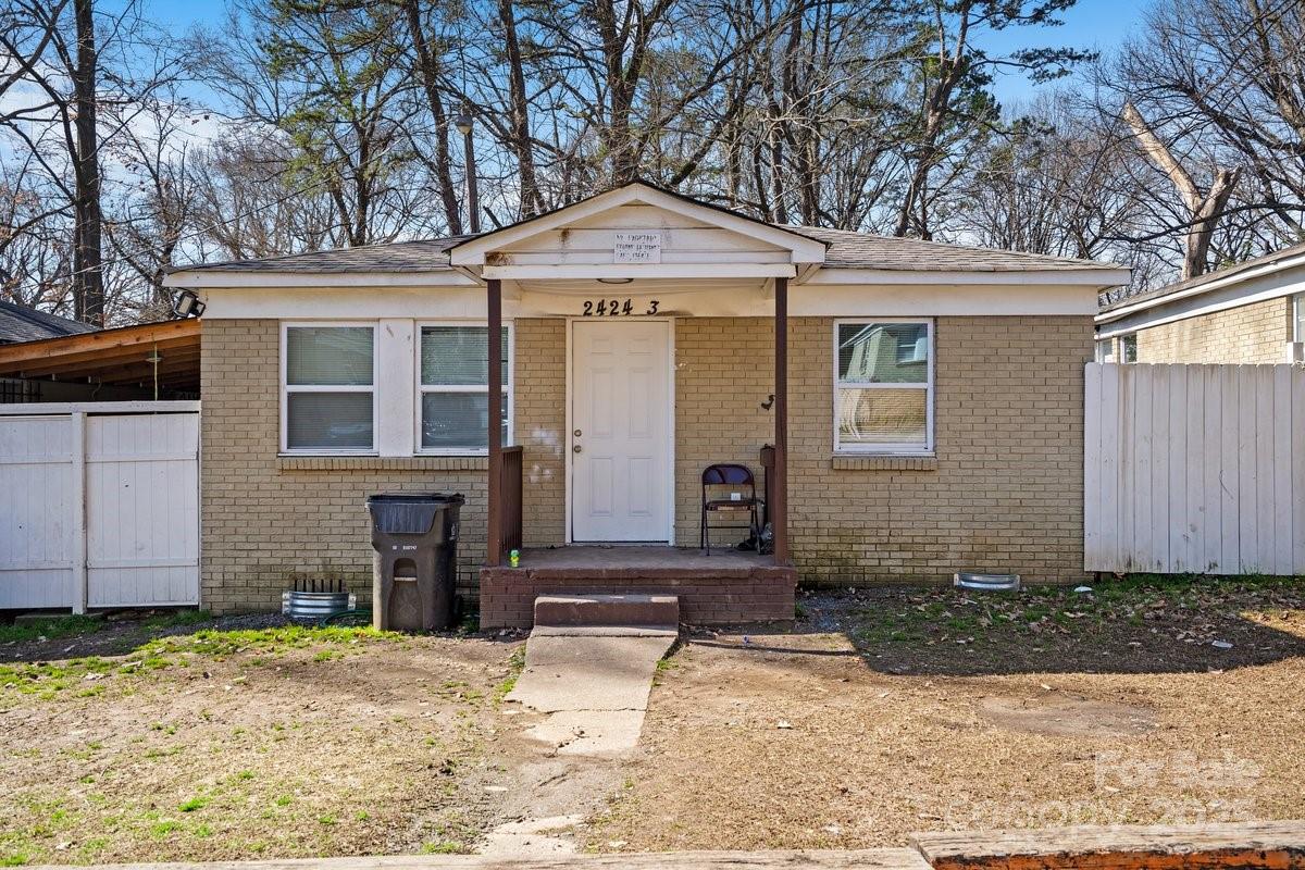 2416 Julia Avenue
