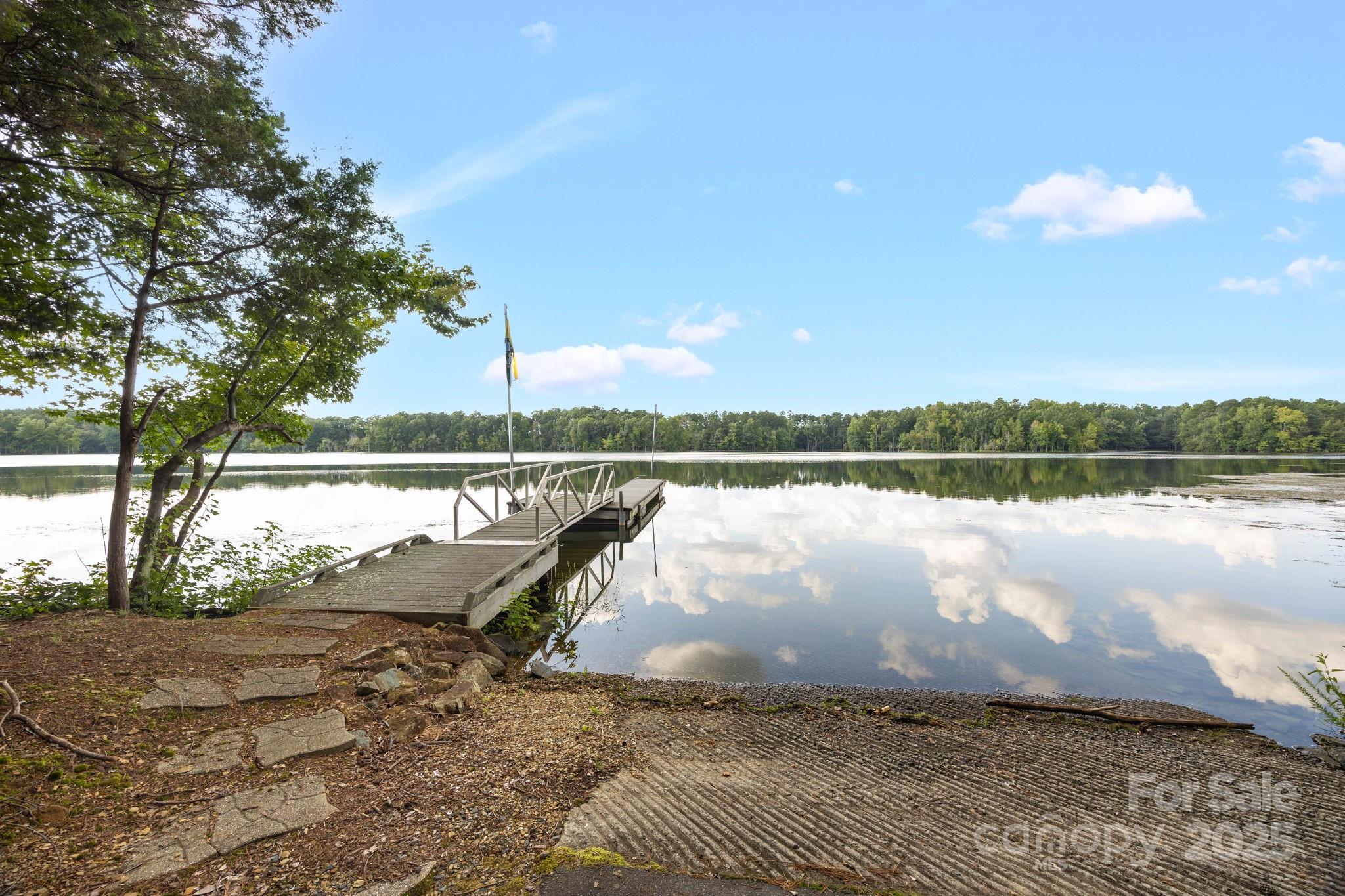 Stoney Point Harbor - Land