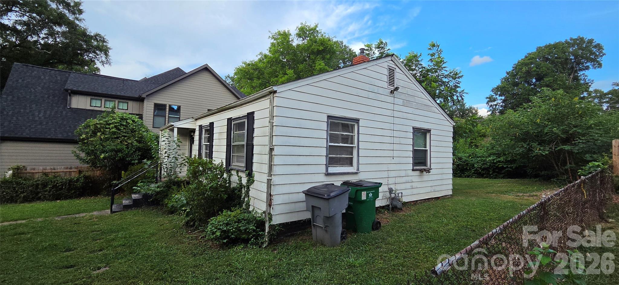 2216 Yadkin Avenue