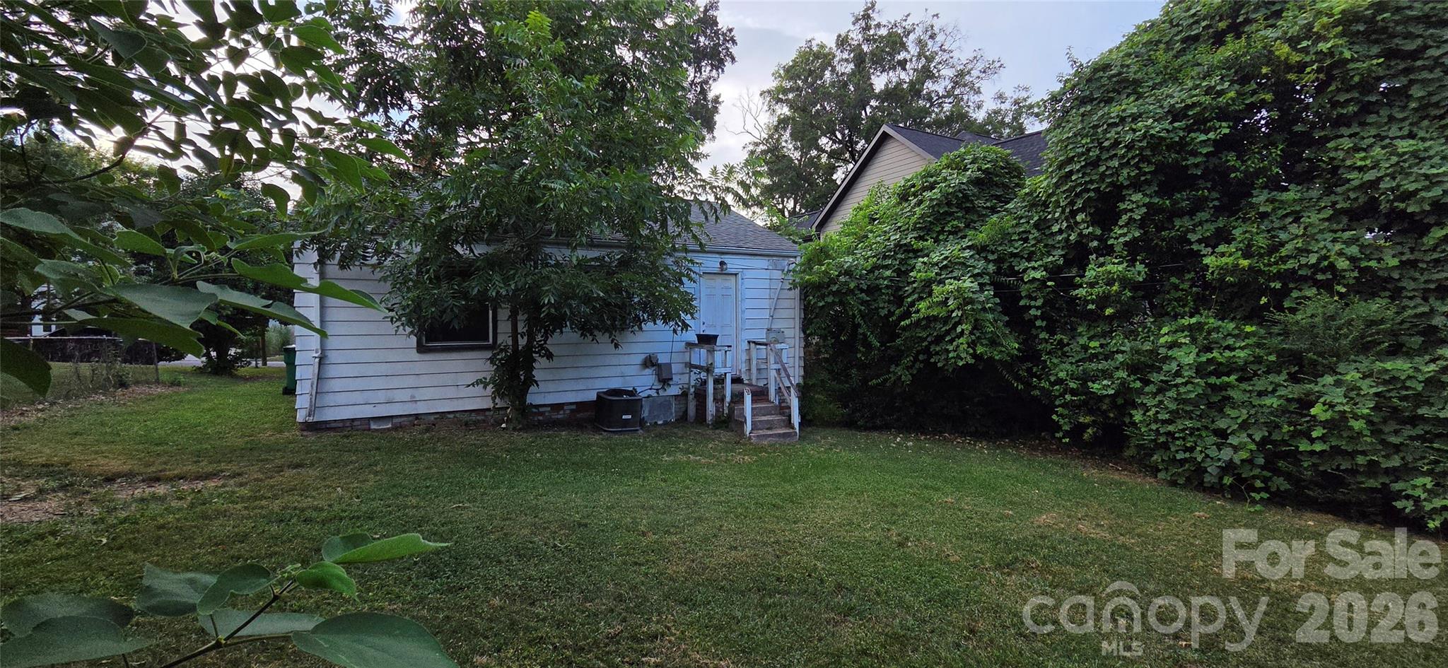 2216 Yadkin Avenue